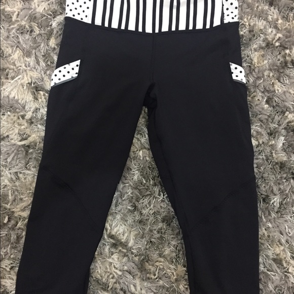 Black - Picture 2 of 3